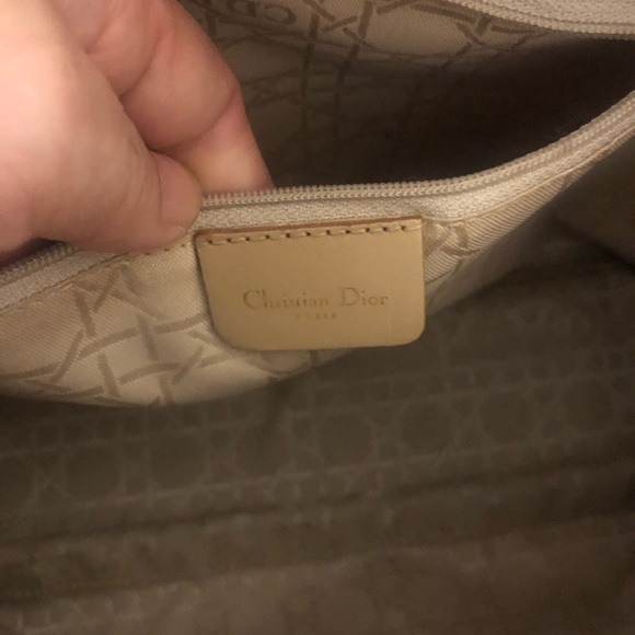 Authentic CHRISTIAN DIOR carnage in fabric - Picture 9 of 16